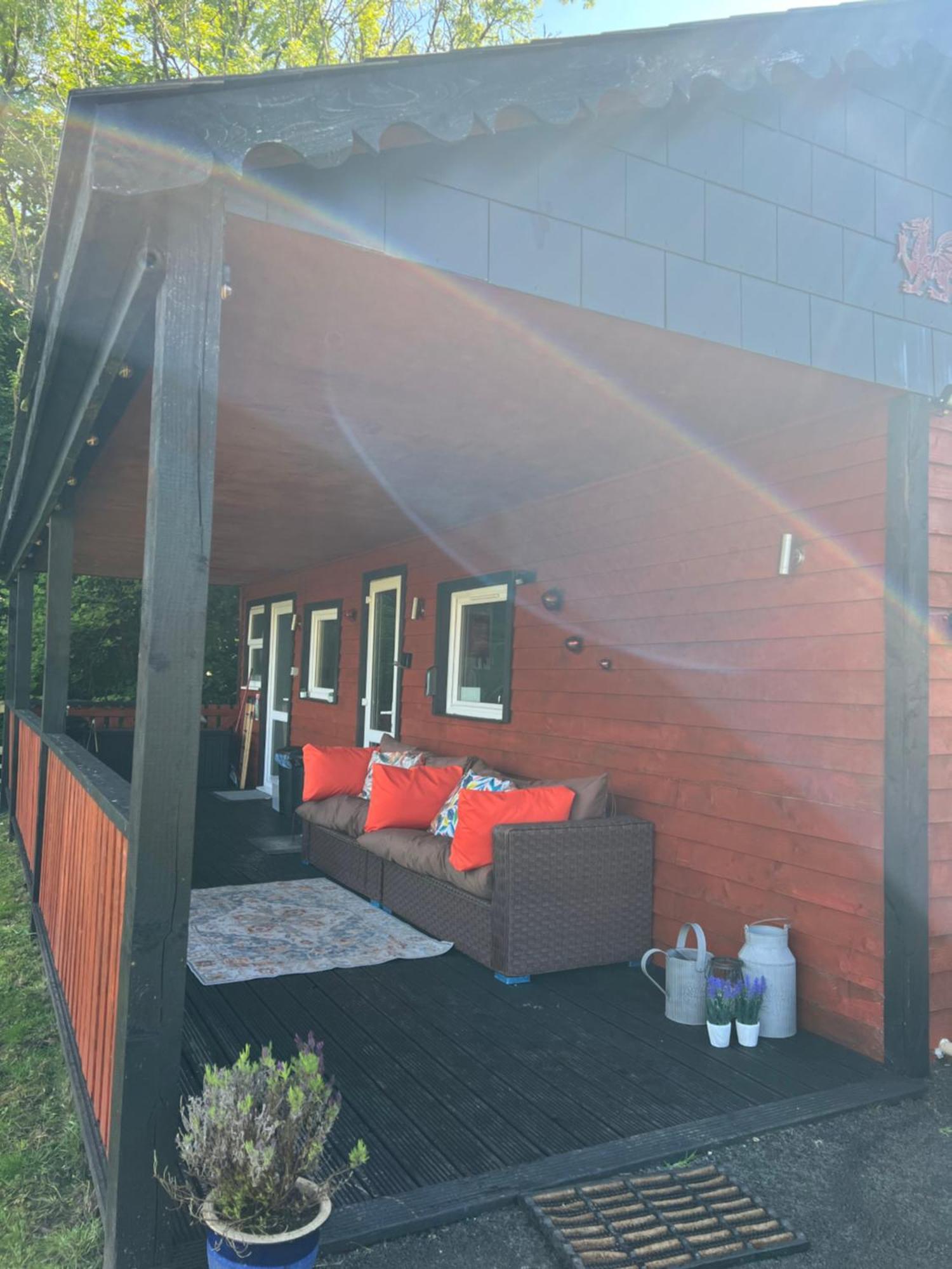 Chalet In The Woods Llandybie